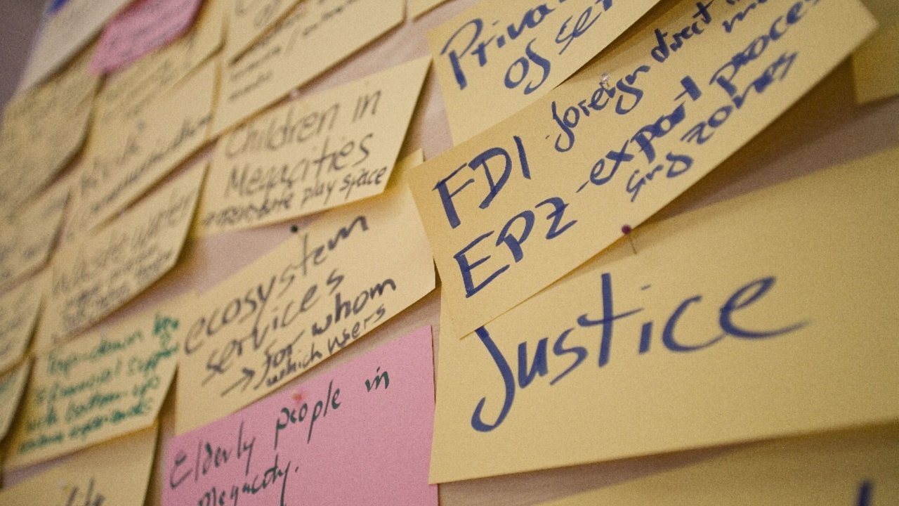 Pincards on board Pincards on board